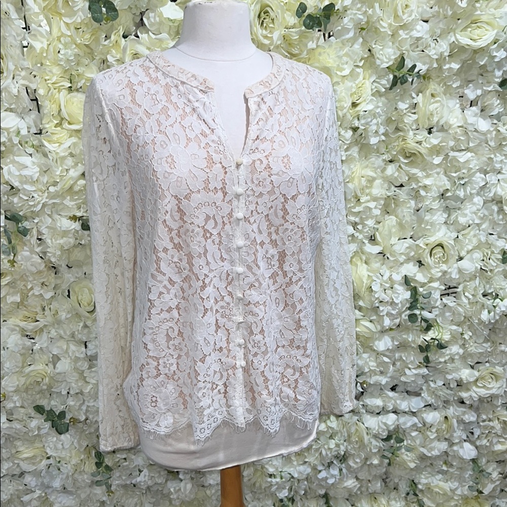 Elegant Lace Women’s Top - Cream